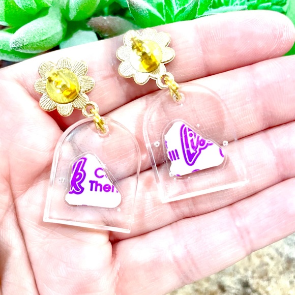 Lisa Frank Cat Acrylic Earrings - Picture 5 of 5